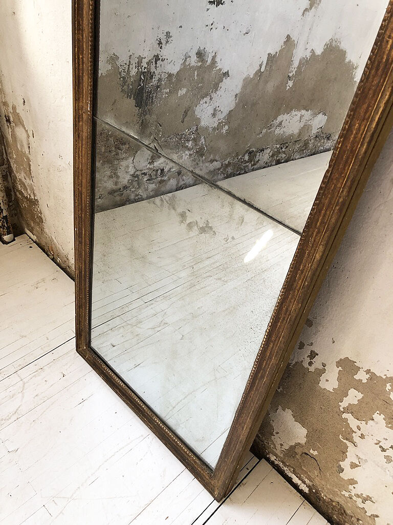 Mirror channel board