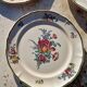 Set of 1 dinner plate and 4 dessert plates Villeroy Boch model 1562.