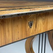 Bureau Biedermeier, table de centre