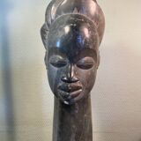 Statuette pierre du Gabon signée