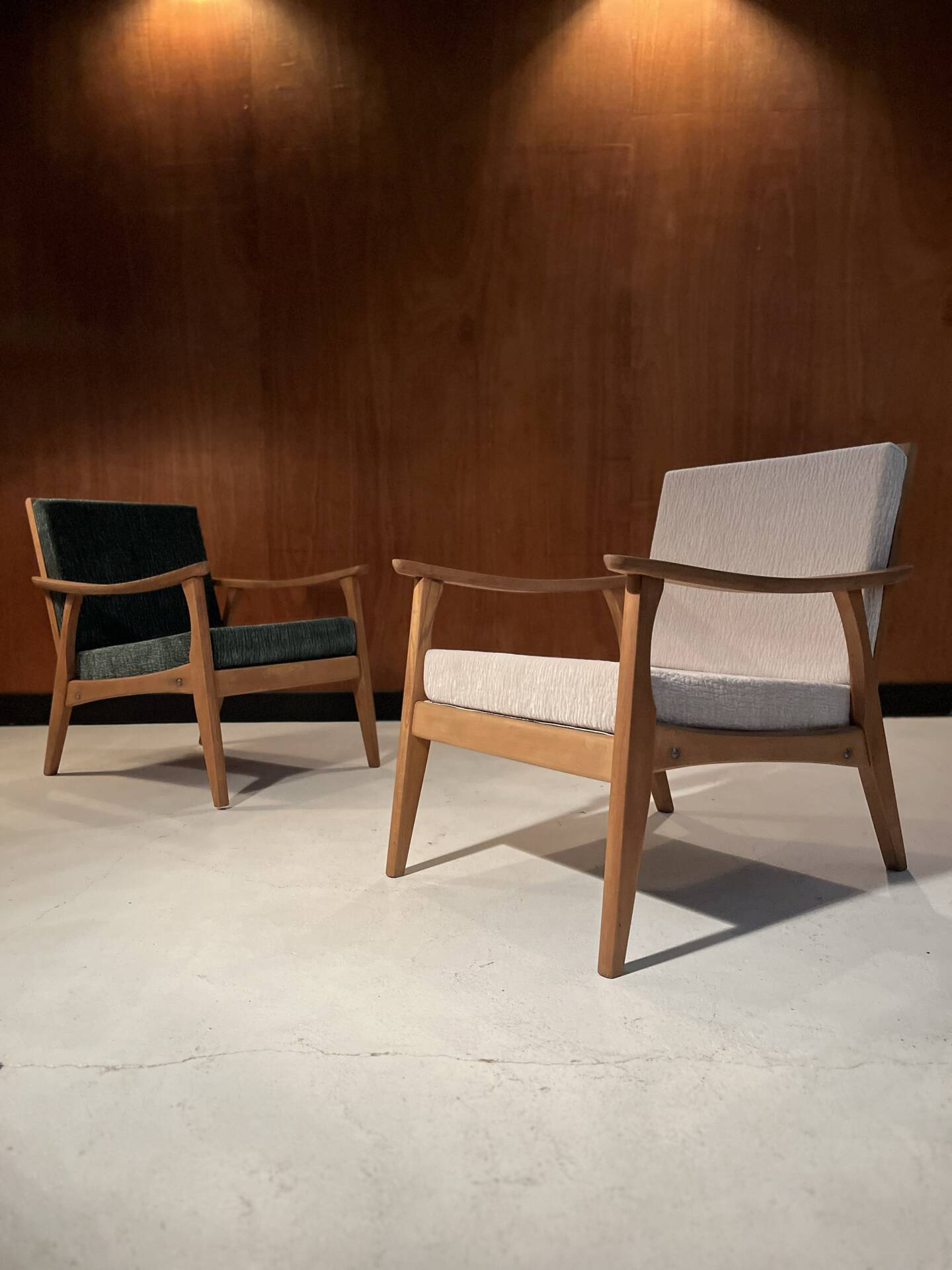 Paire de fauteuils vintage 