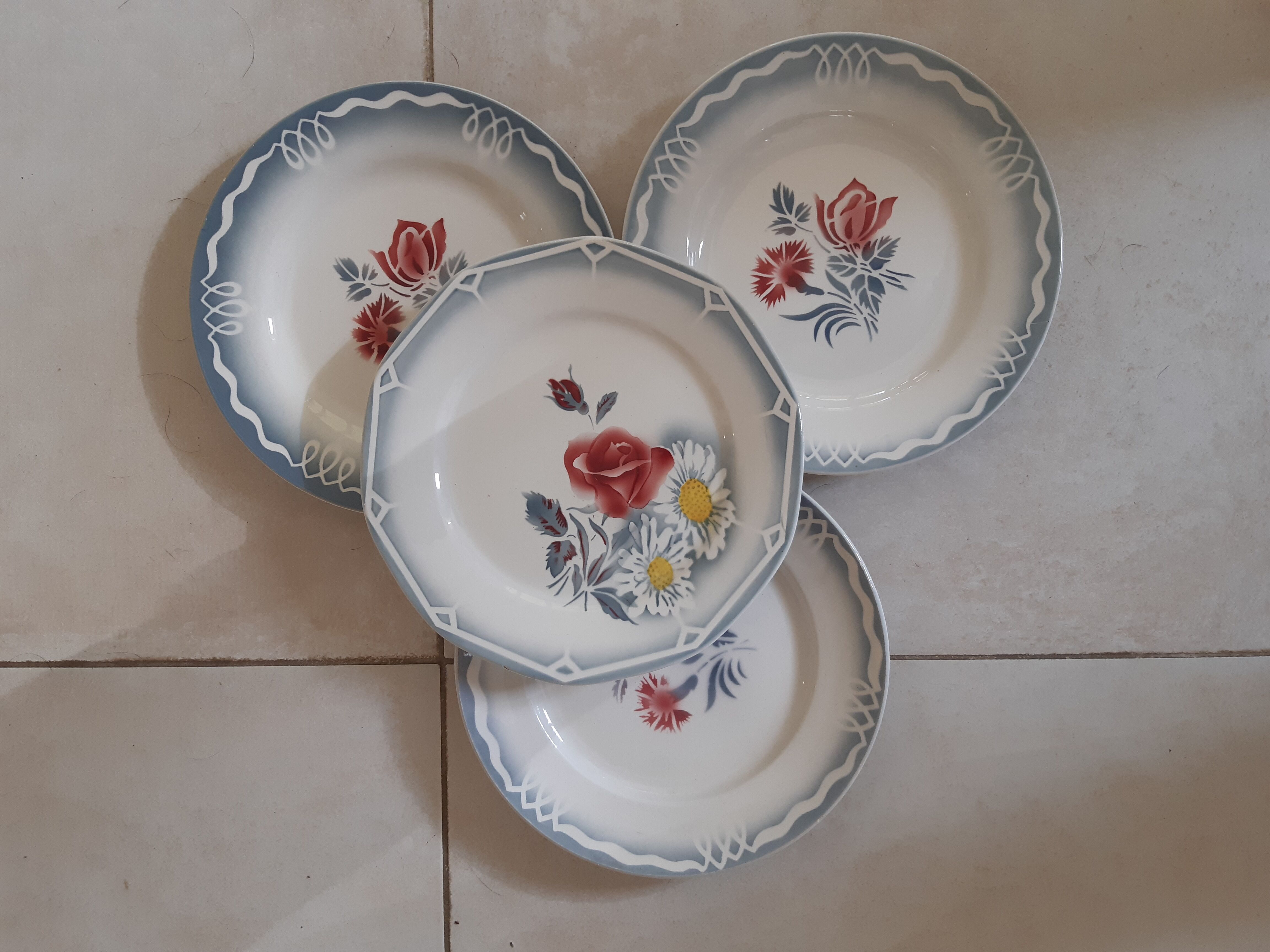 Digoin Sarreguemines plates