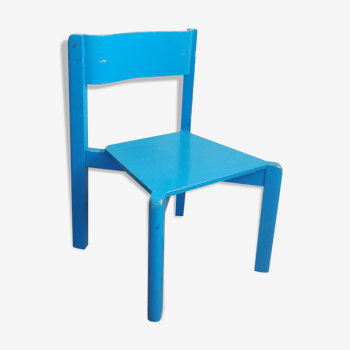 Chaise bleue enfant