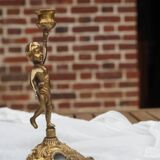 2 bougeoirs anciens chérubin en laiton
