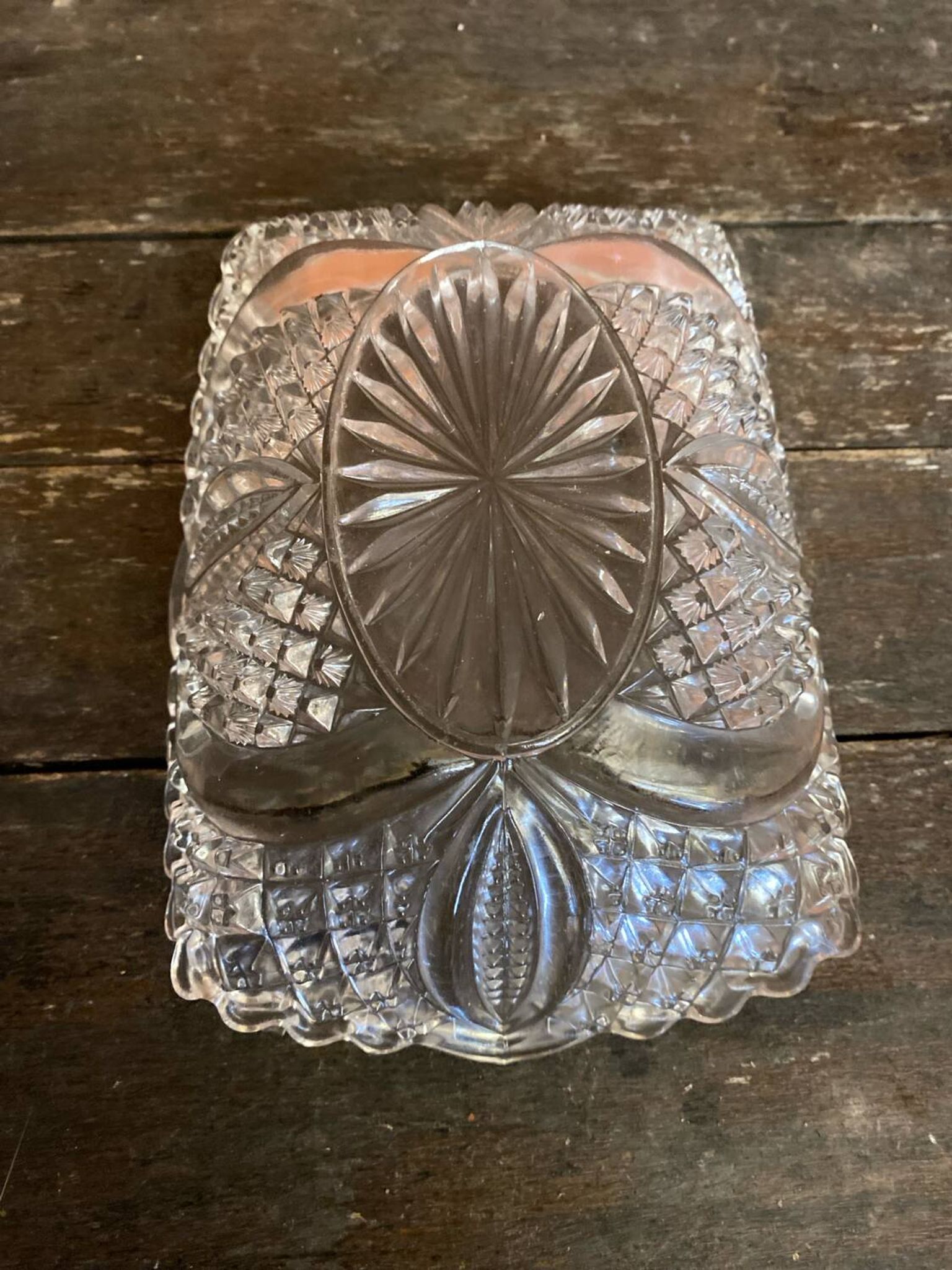 Vintage Geometric Shaped Moulded Glass Pocket Video #D550