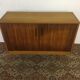 Buffet en bois clair et palissandre années 60