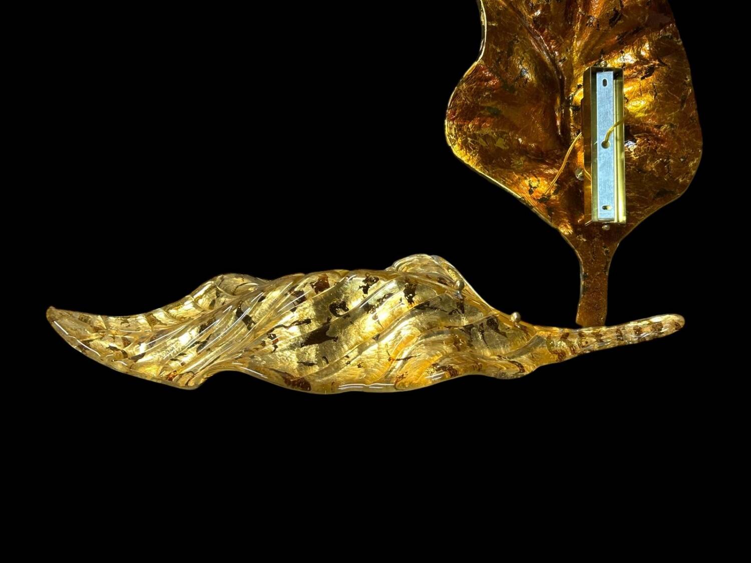Large Pair of Murano Gilded Glass Leaf Wall Lights - Italy Circa 1980 H 67 cm