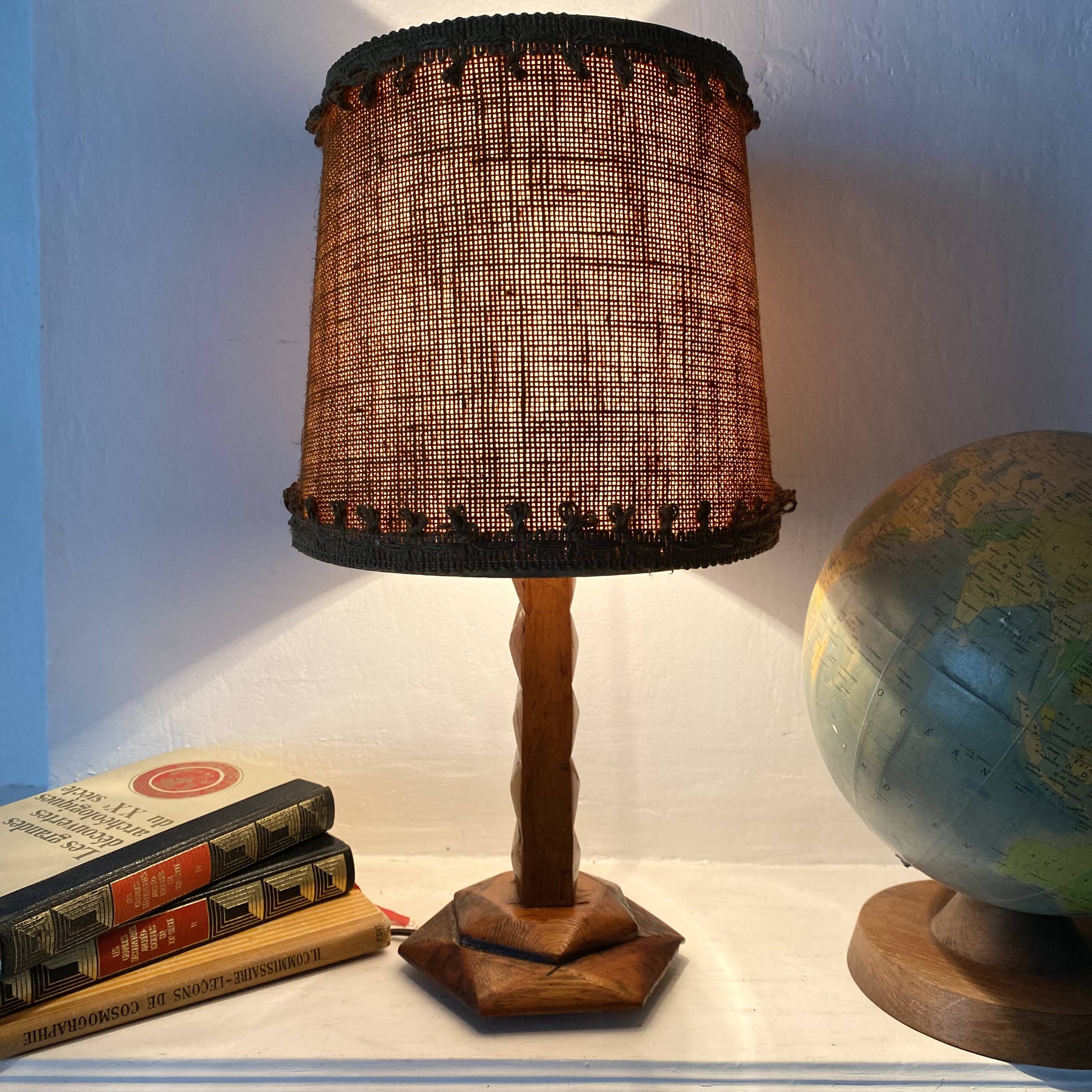 Art Deco lamp in carved wood and jute