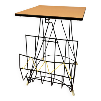 1960s Scoubidou magazine rack