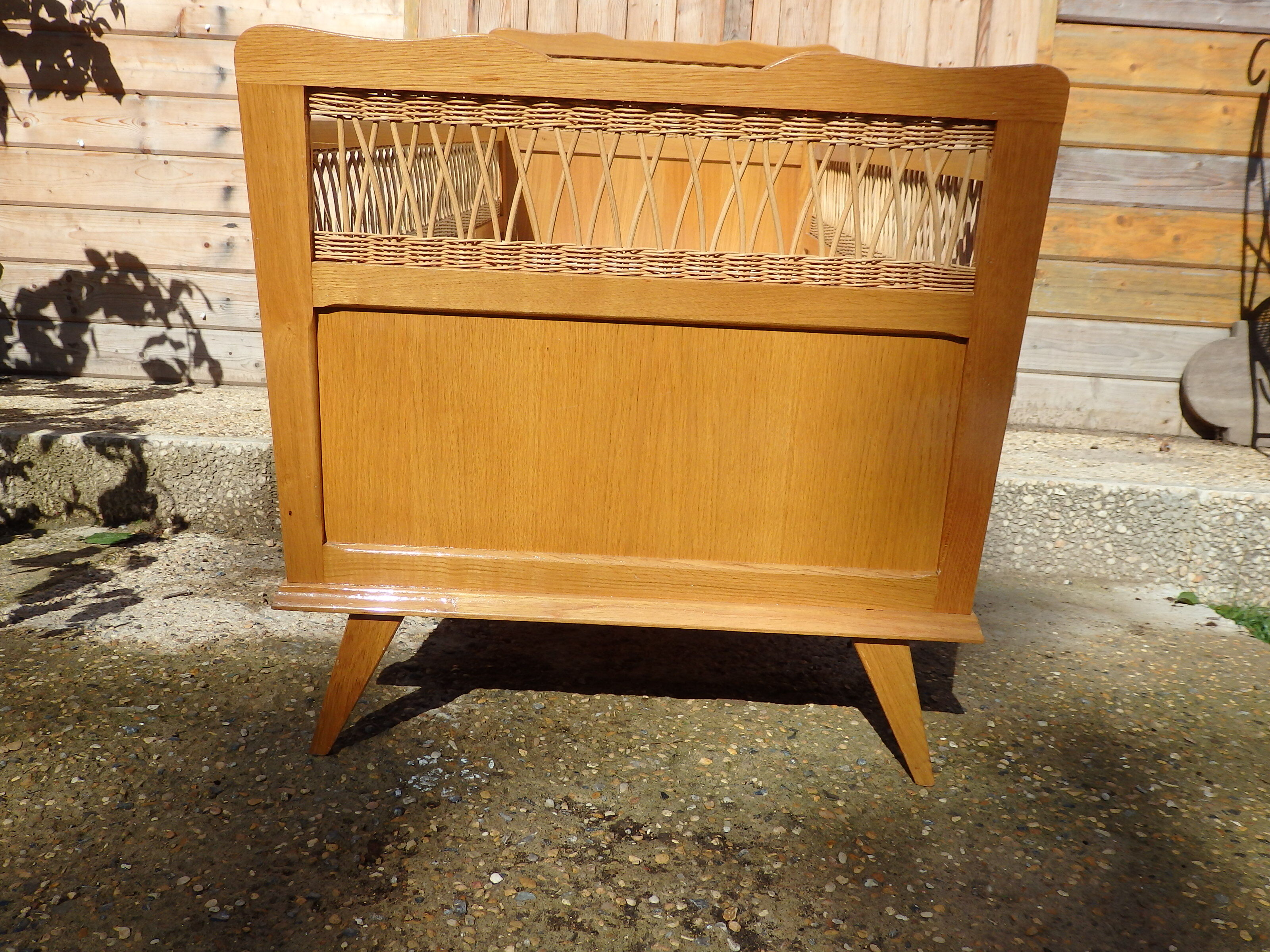Vintage baby bed in rattan