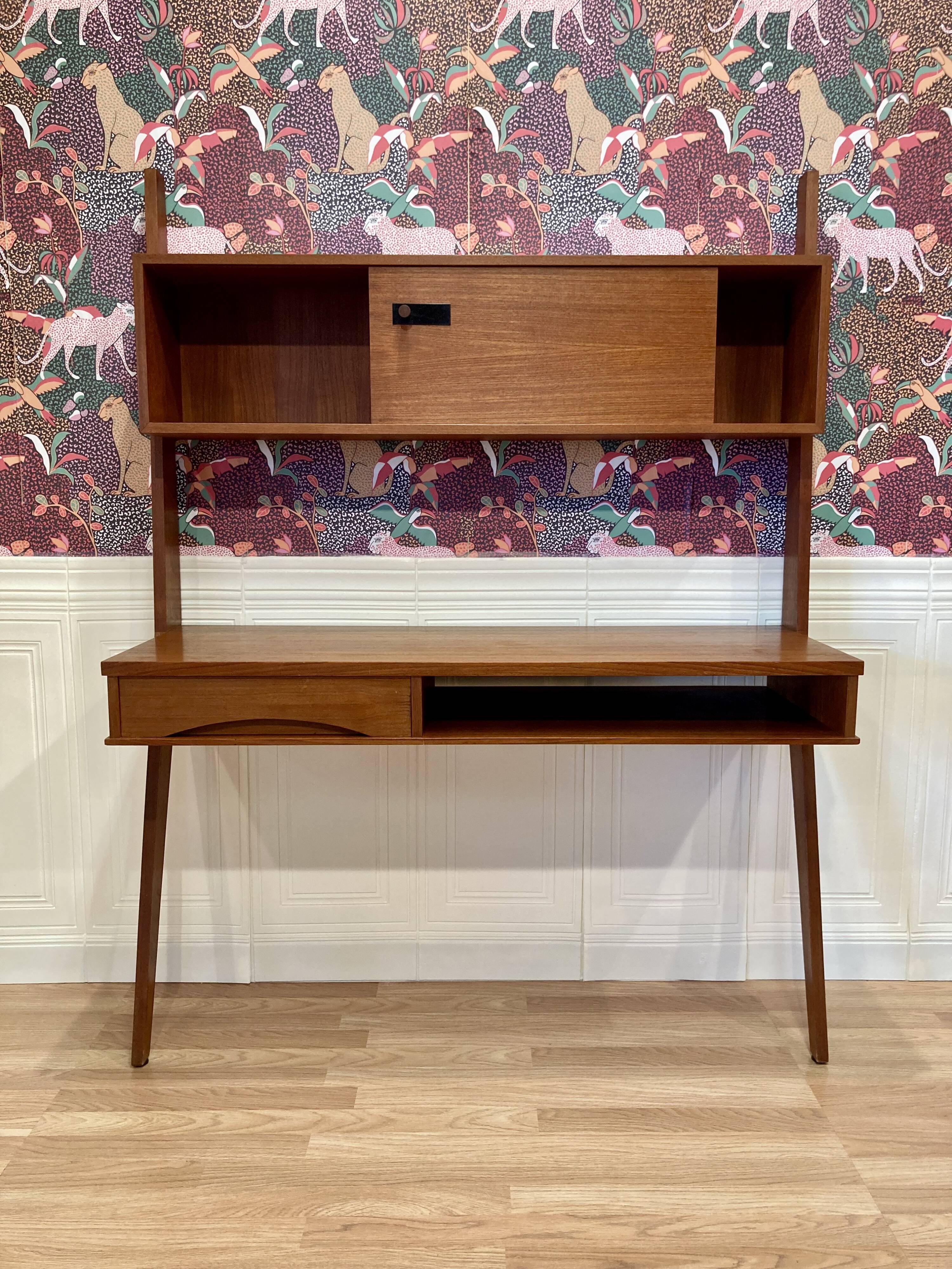 Élégant bureau design scandinave 1950.
