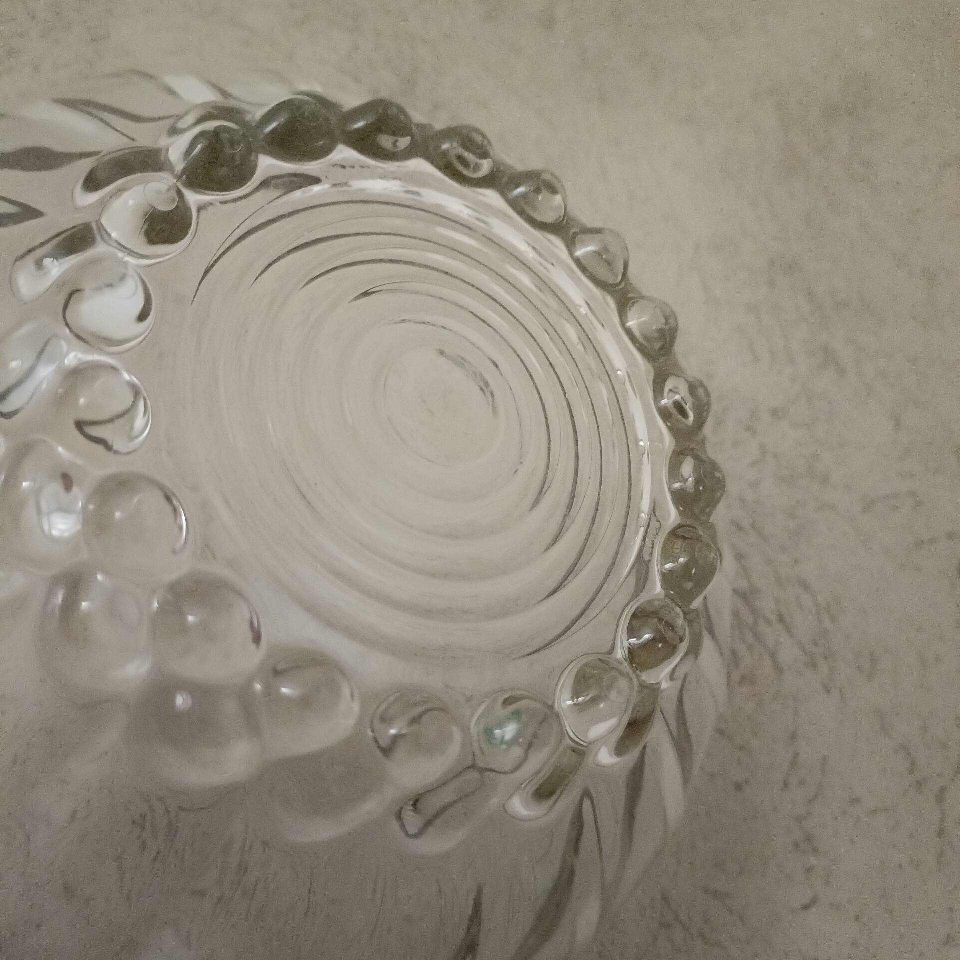 Crystal bowl with a rim