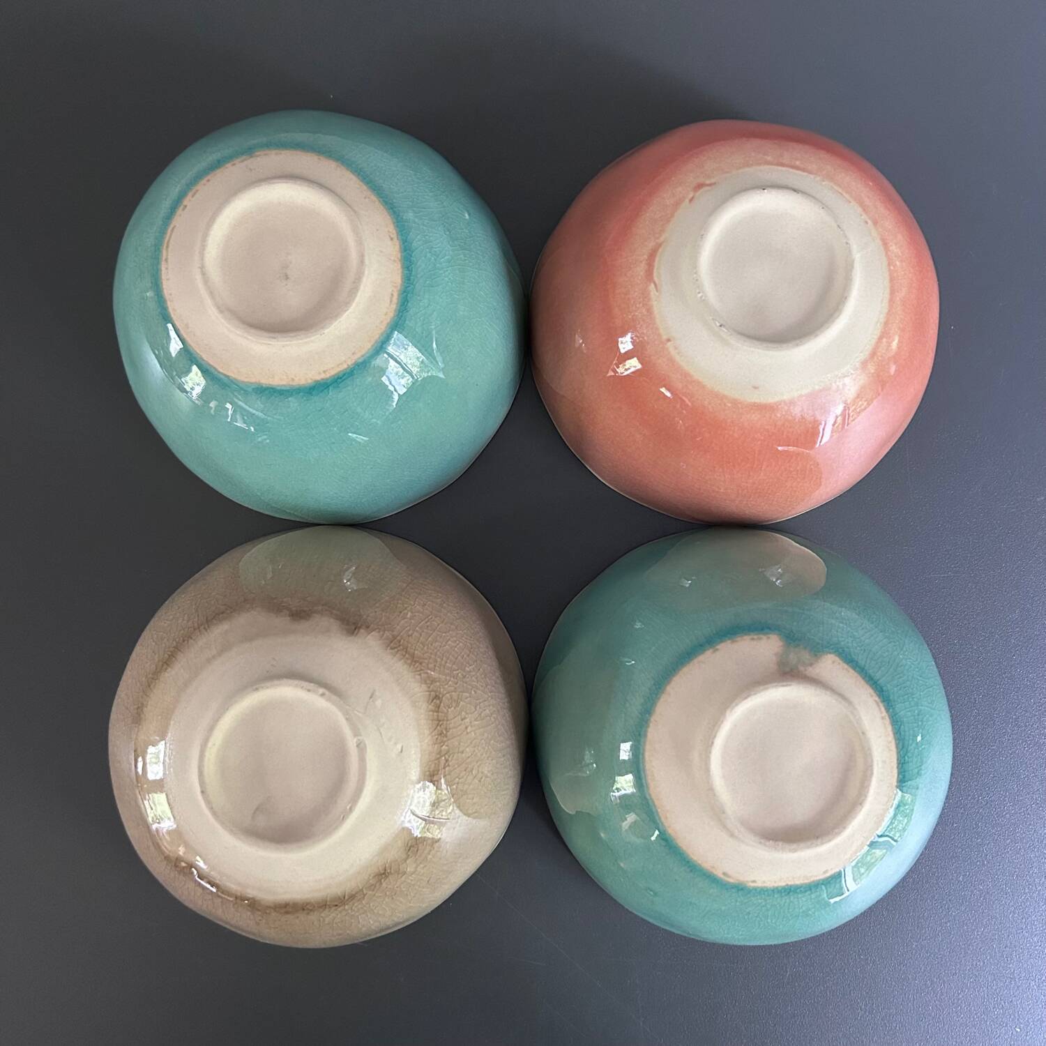 Set of 4 stoneware bowls