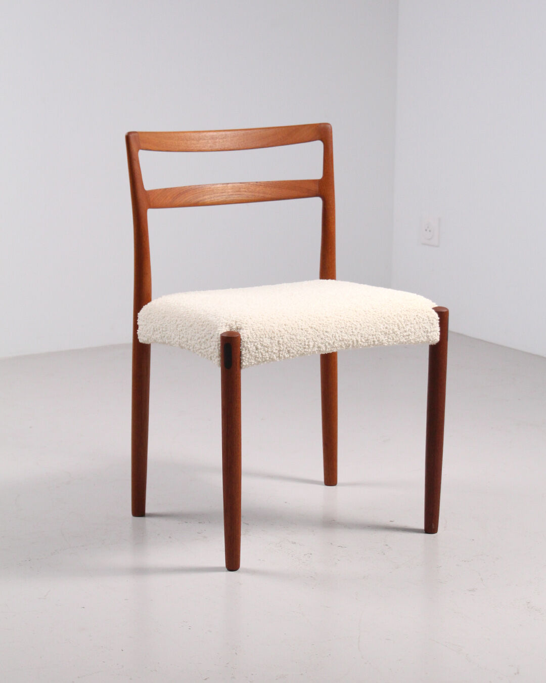 Chair Johannes Andersen Uldum