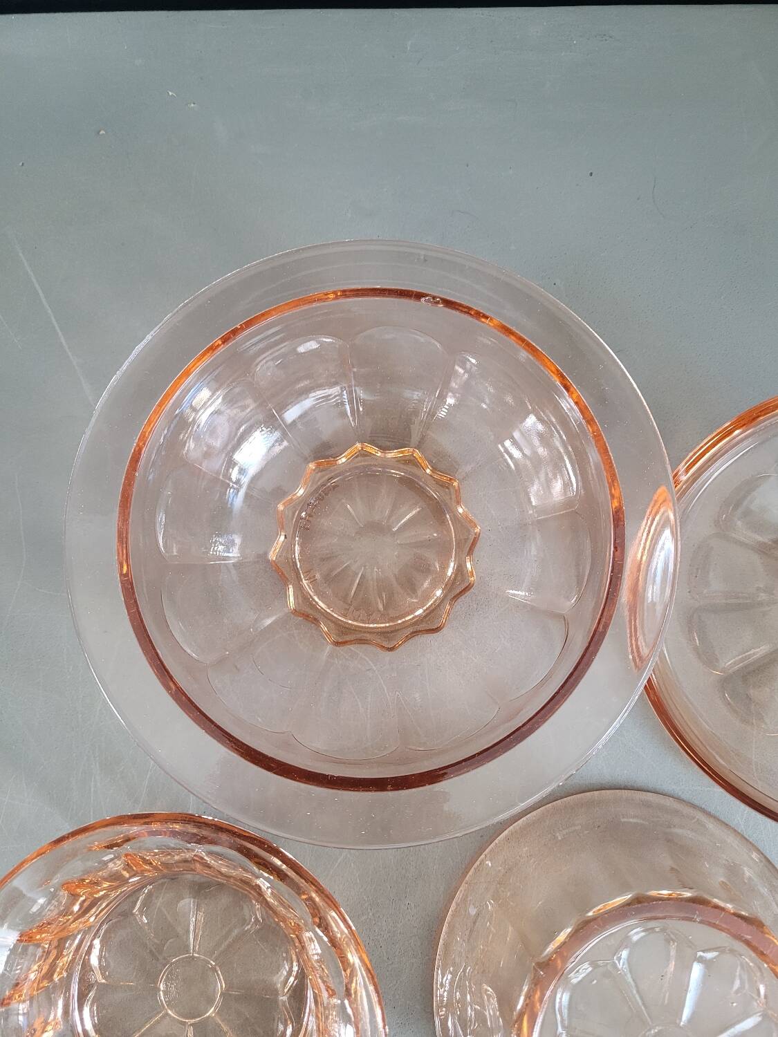 Ensemble 2 tasses + sucrier en verre rose