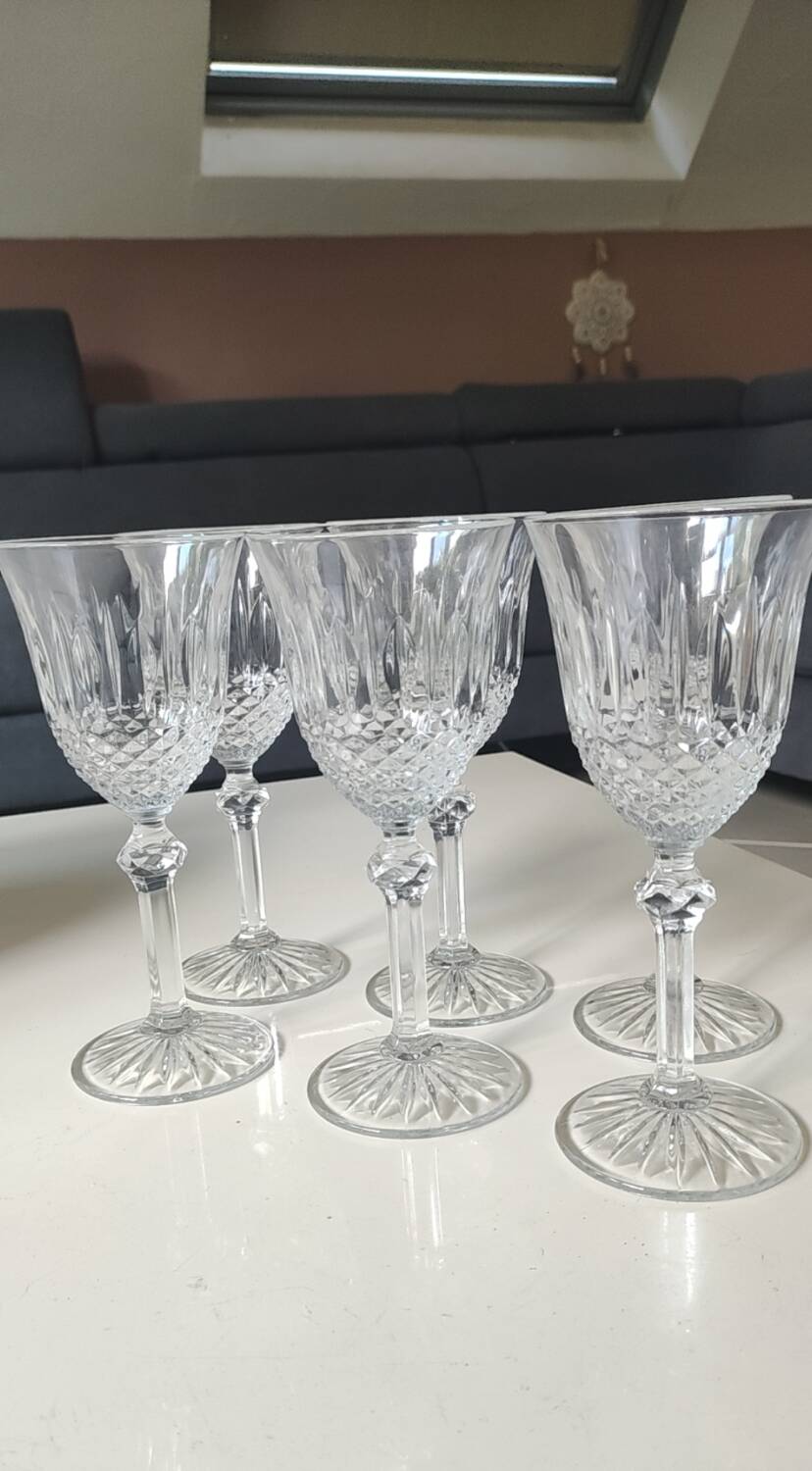 Set of 6 white wine glasses, Bohemian crystal. Regency/Empire style, 17.5 cm