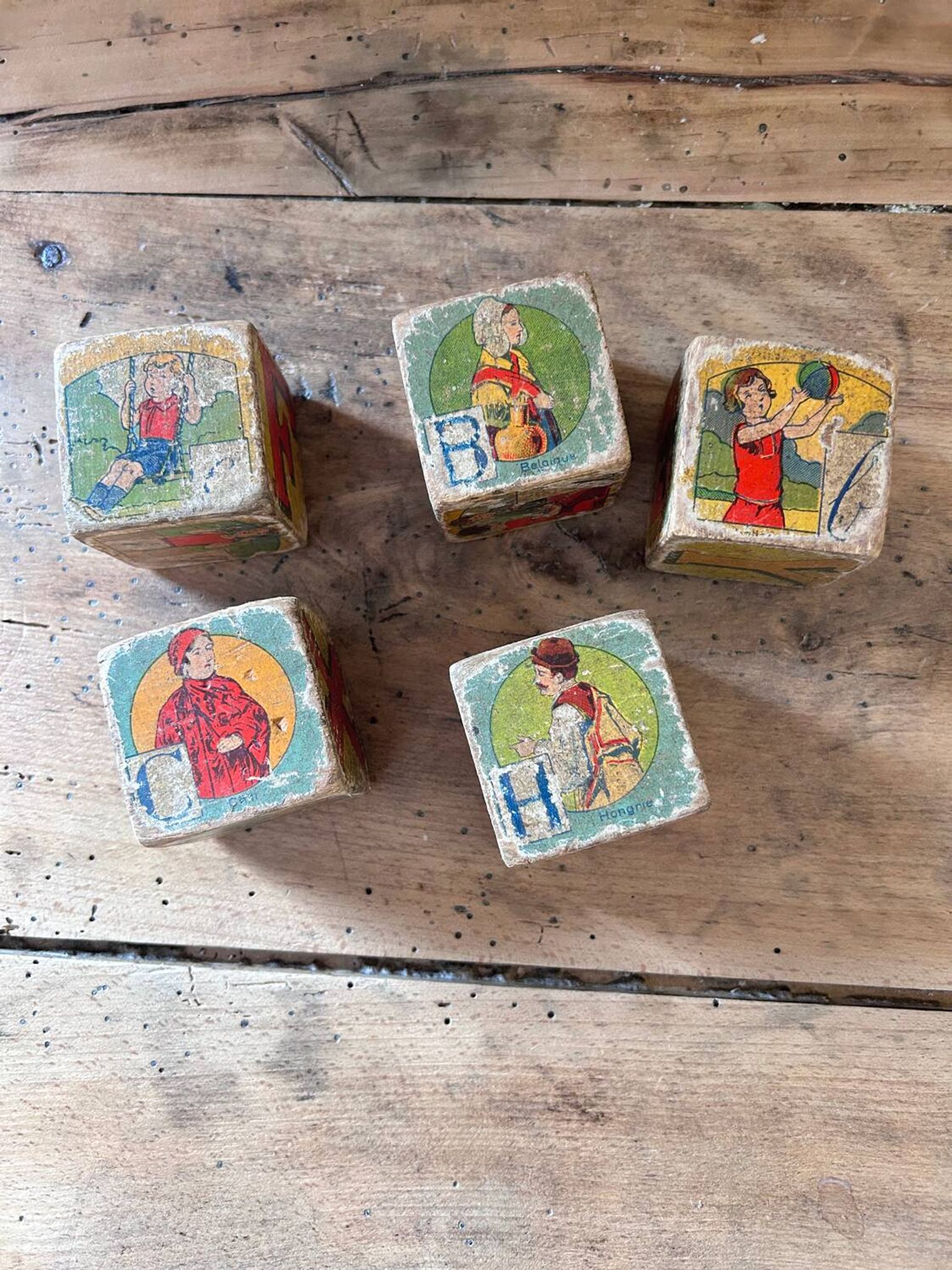 Cubes en bois