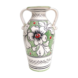 Ceramic vase floral decoration