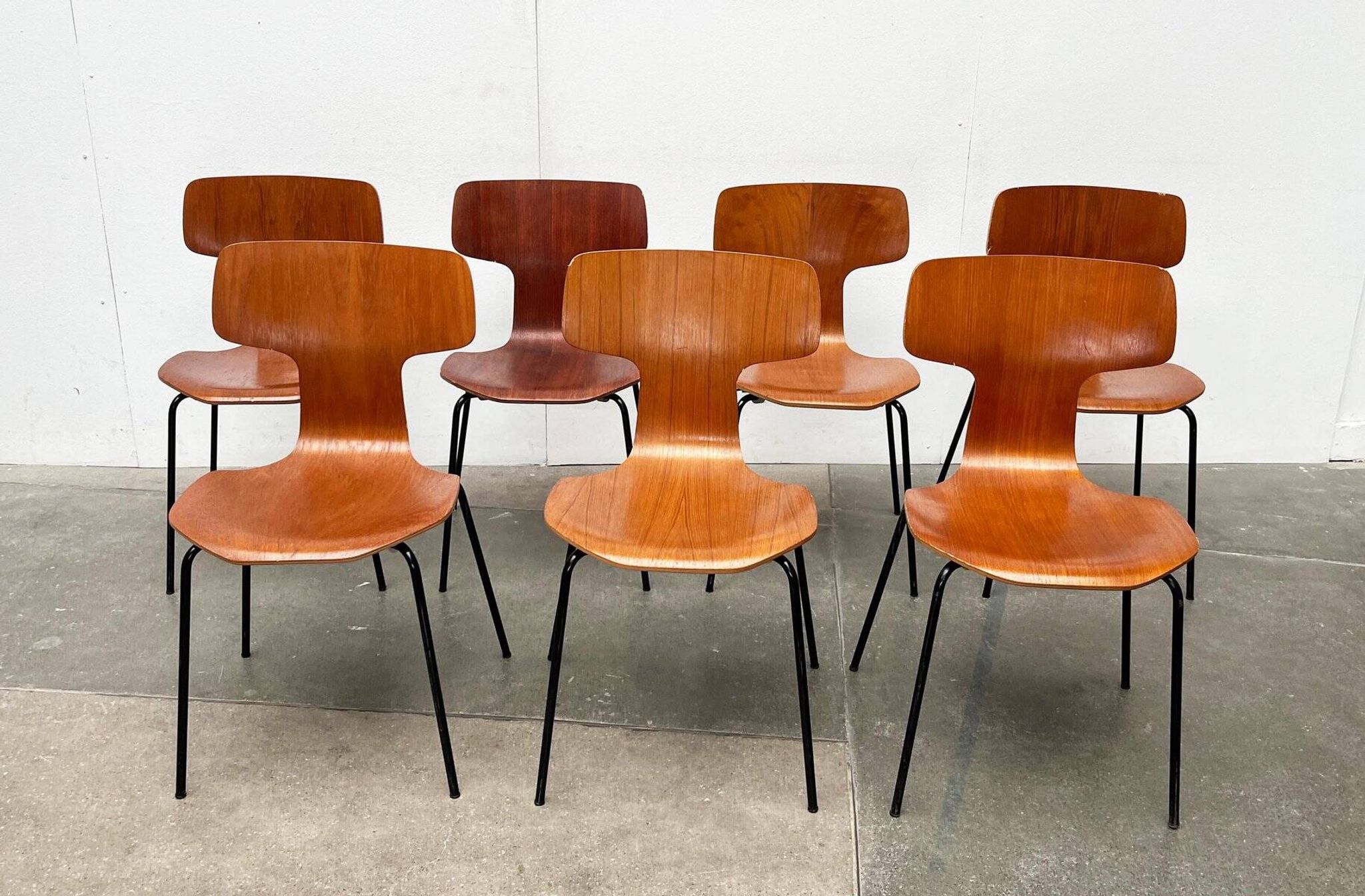 Mid-Century stackable chairs model 3103 Hammer by Arne Jacobsen for Fritz Hansen, Denmark, 1960s, set of 7.