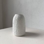 Vase en porcelaine Kaiser, finition « peau de crocodile »