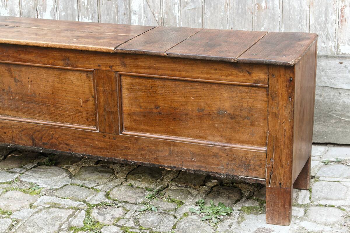 Wooden chest bench, 18th century