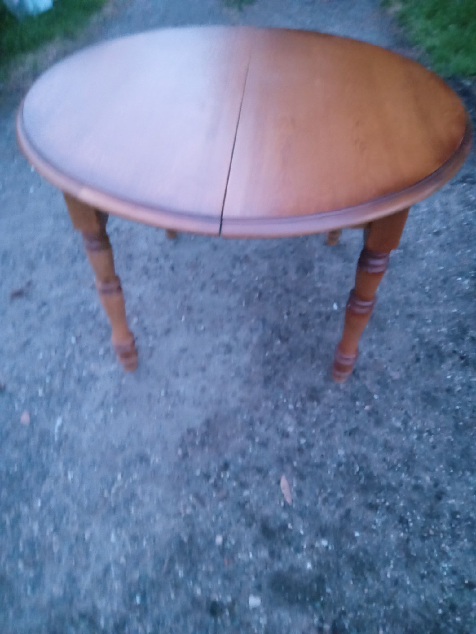 Extendable table