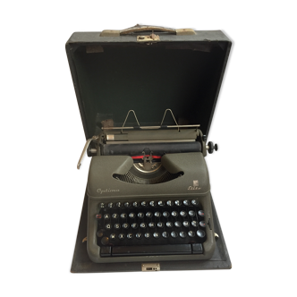 Optima Elite typewriter