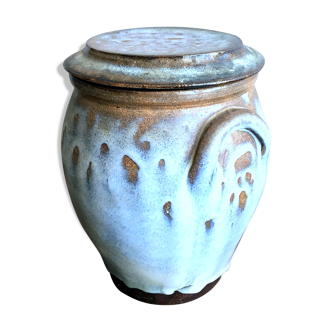 Sandstone pot from the black valley of berry