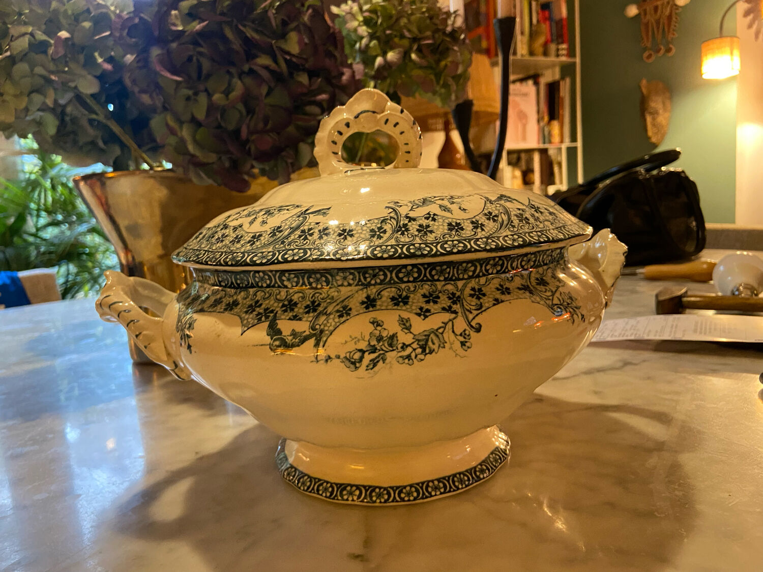 Soupière Terre de Fer vintage