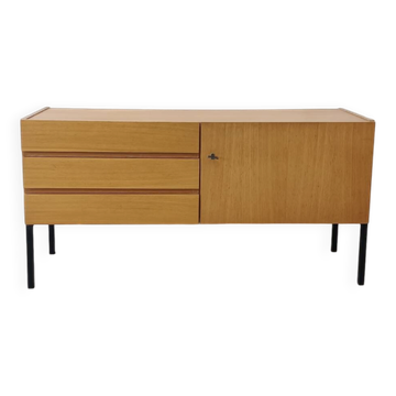 Modernist buffet