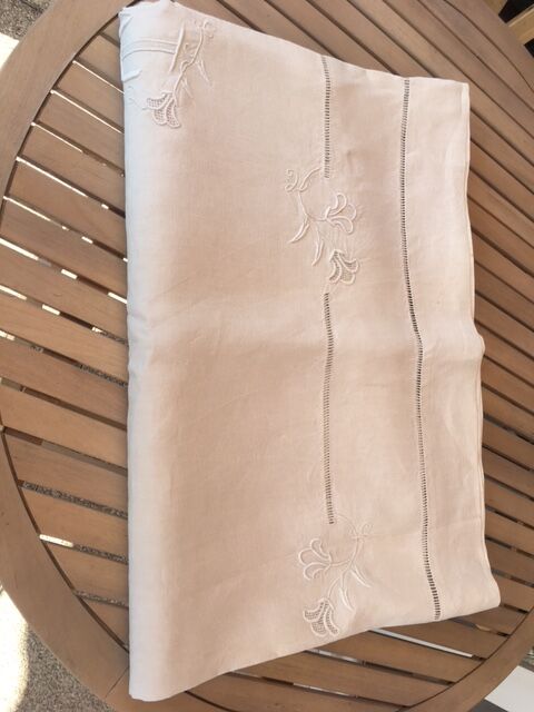 Old linen sheet embroidered hand and monogram t t 226 cm x 324 cm