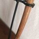 Porte-revues vintage en osier et bois