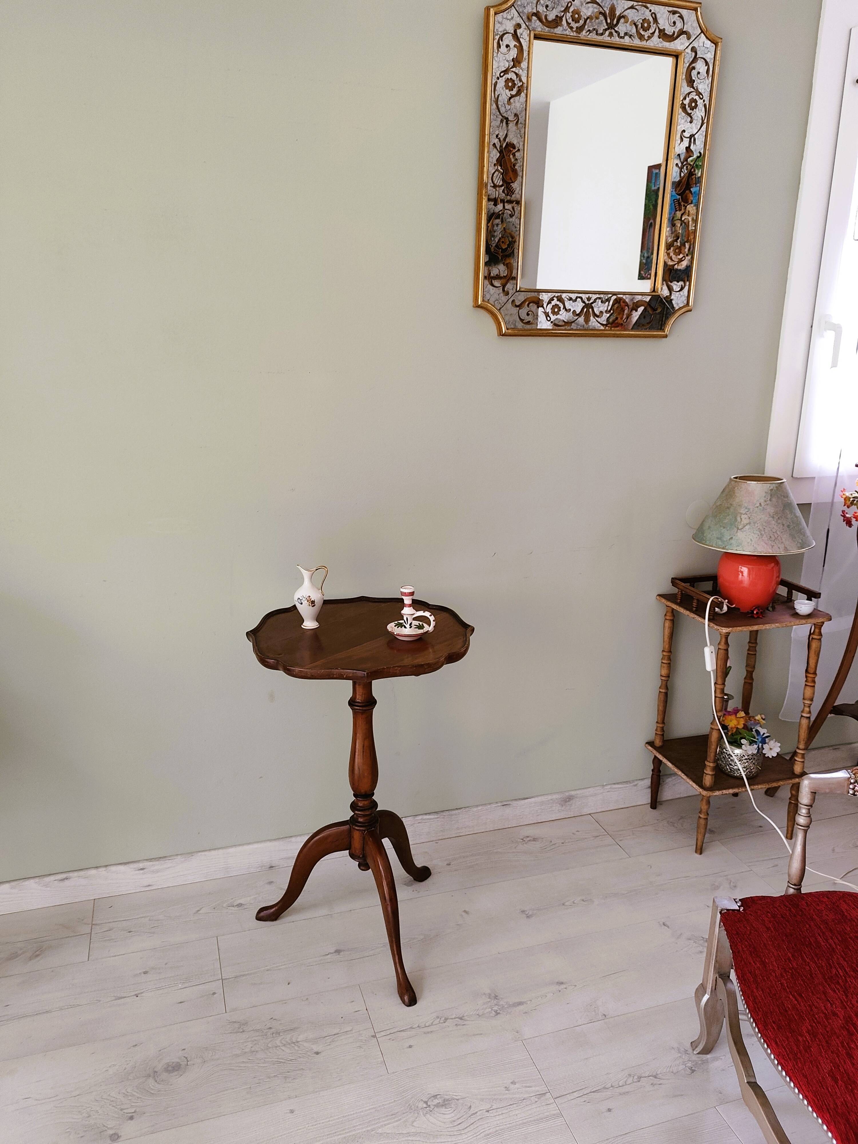 Antique tripod table