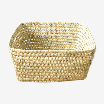 Panier de rangement en feuilles de palmier tressées