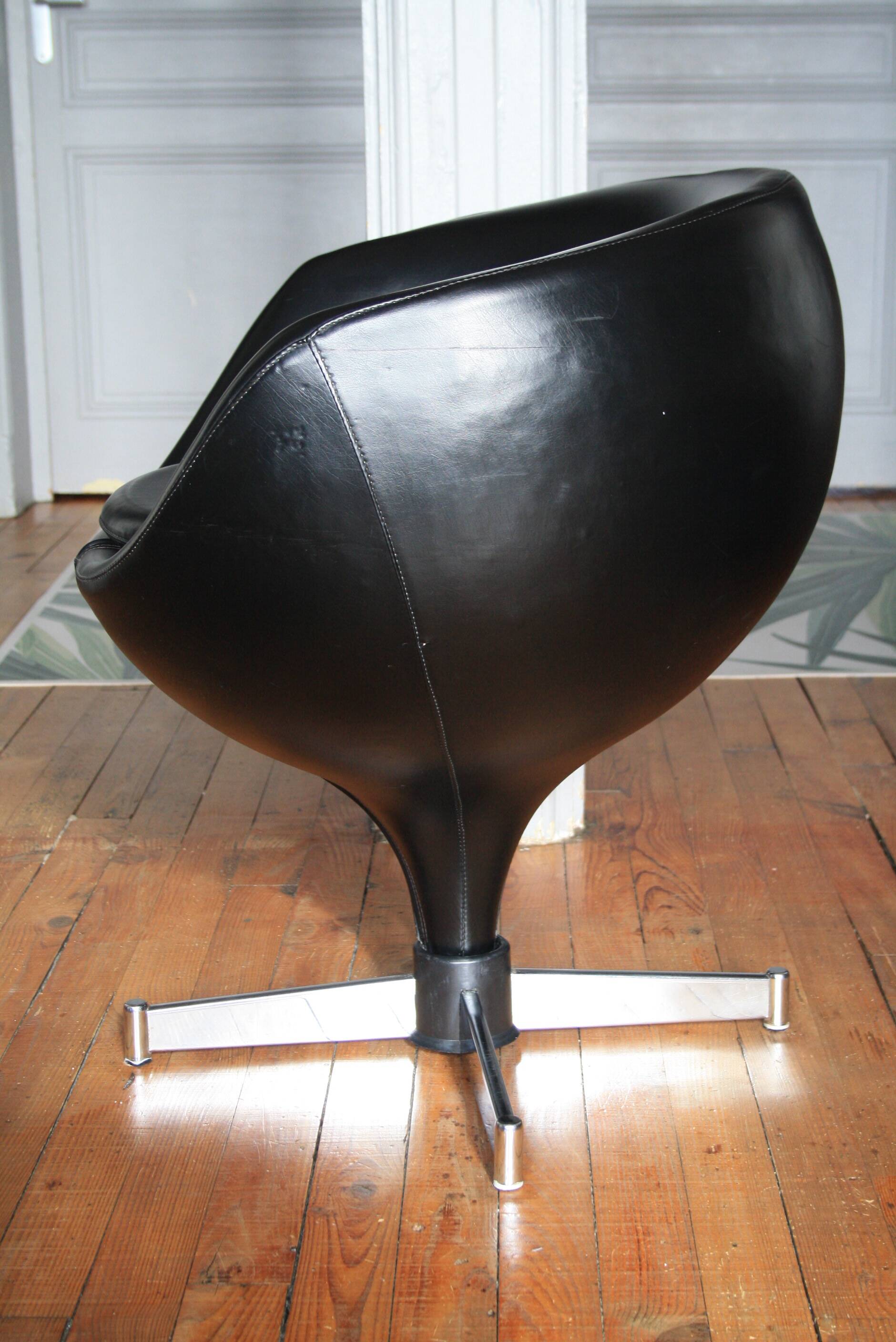 Luna armchair by Pierre Guariche for Meurop, swivel