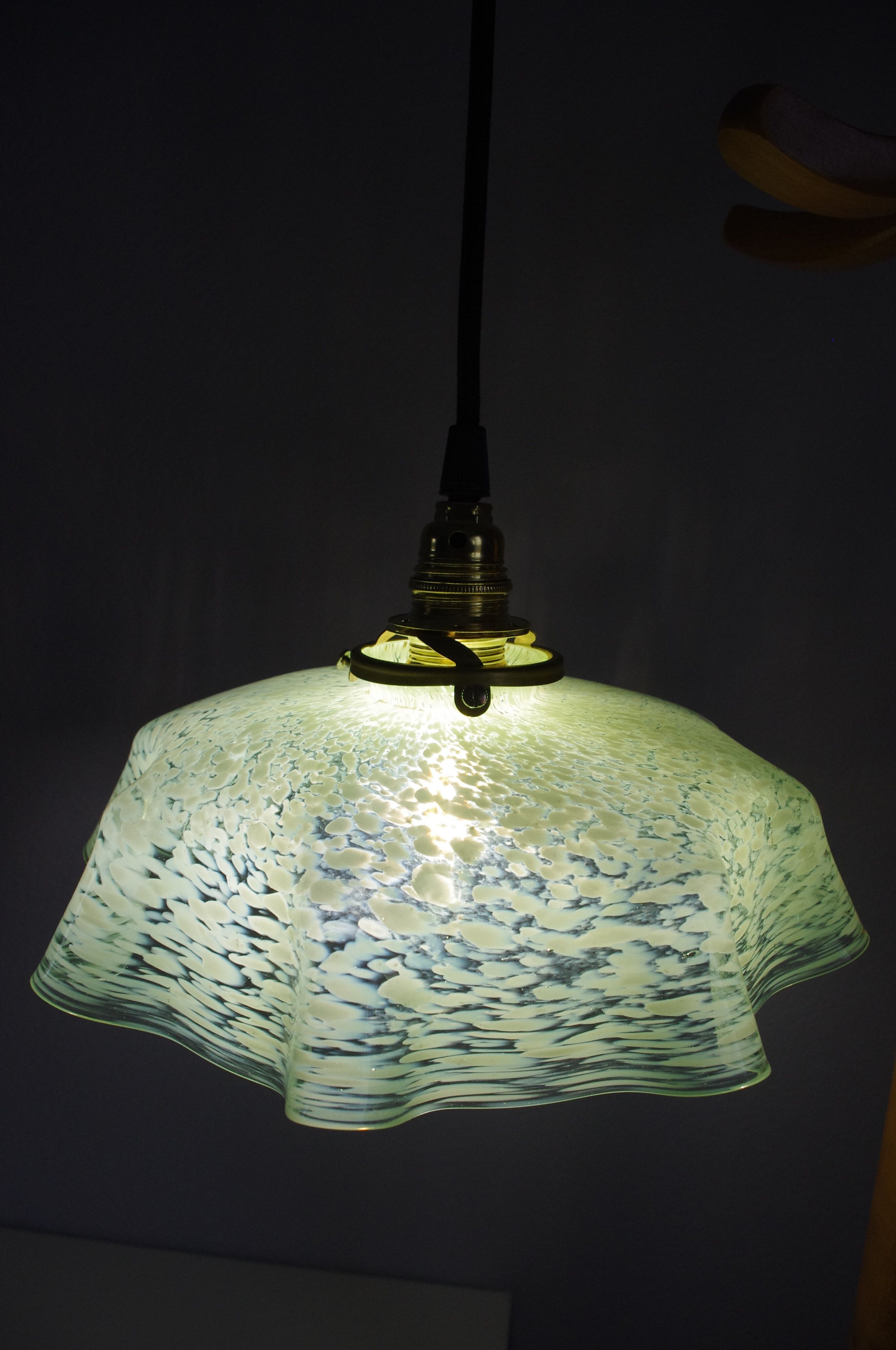 Clichy green glass suspension