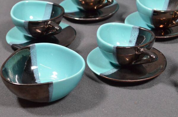 Service à café en faïence Vallauris noire et bleu turquoise