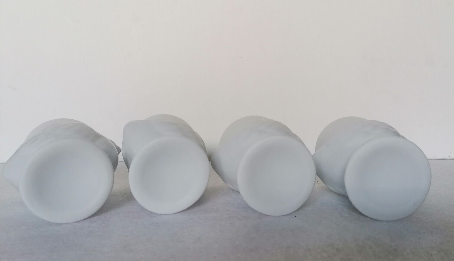 4 coquetiers poule porcelaine blanche