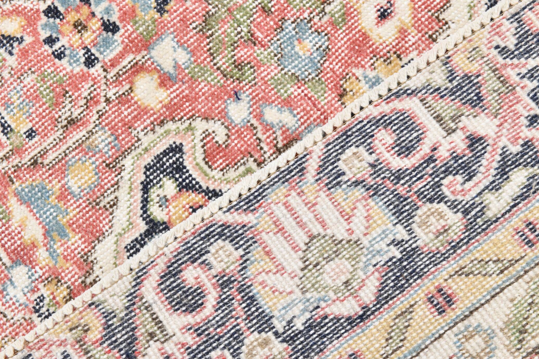 Red & Navy Blue Oriental Persian Rug, 207x315Cm