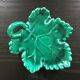 Leaf-shaped catchall tray