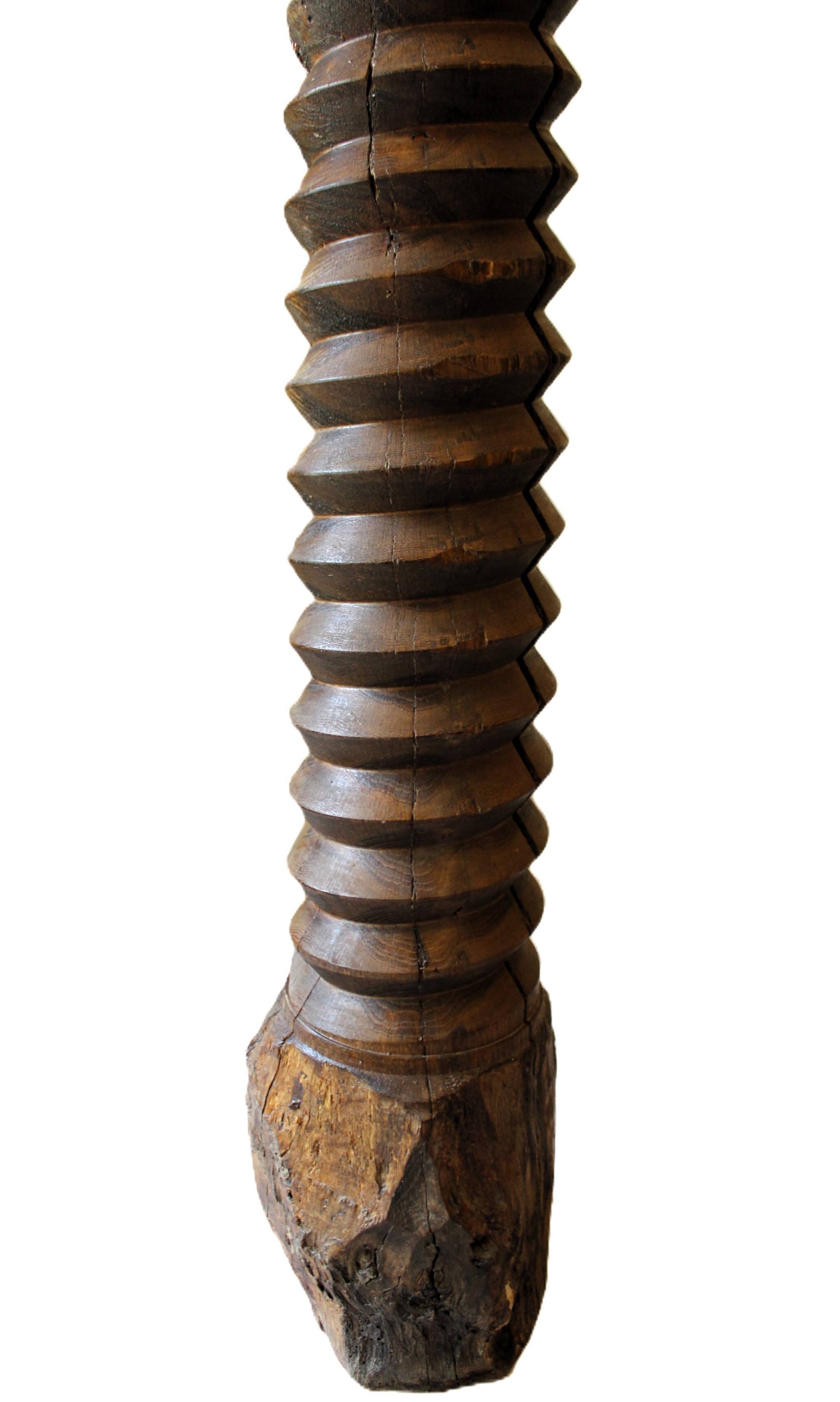 Ancienne vis de pressoir ébauche
