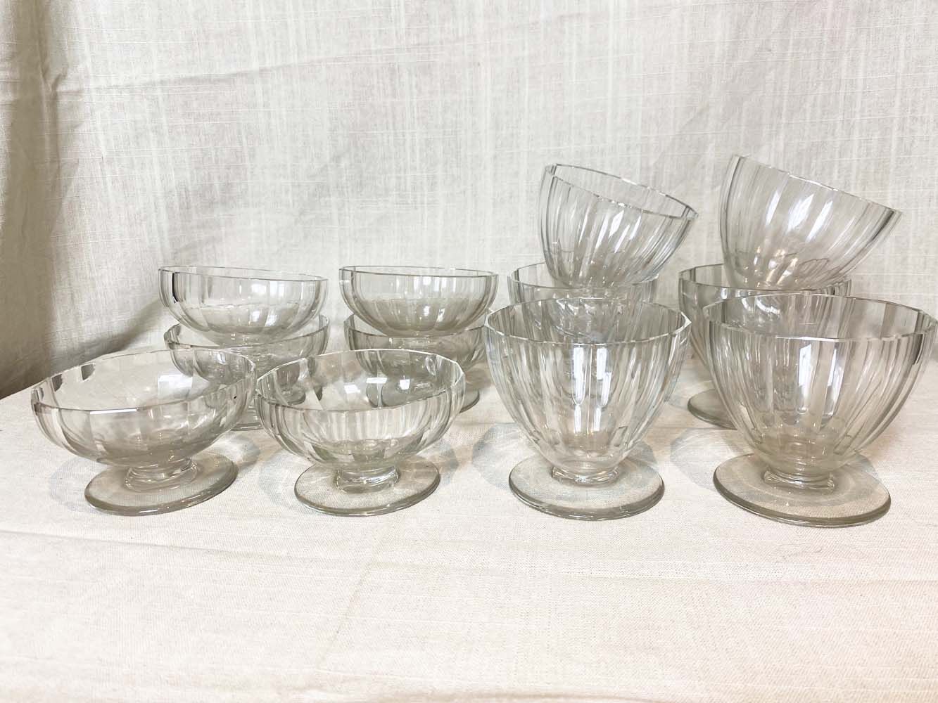 Service of 12 dessert cups, crystal