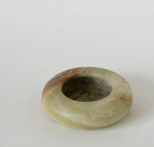 Set of 13 decorative items