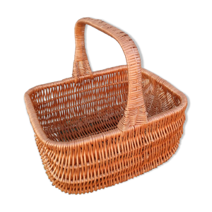 Panier en osier tressé