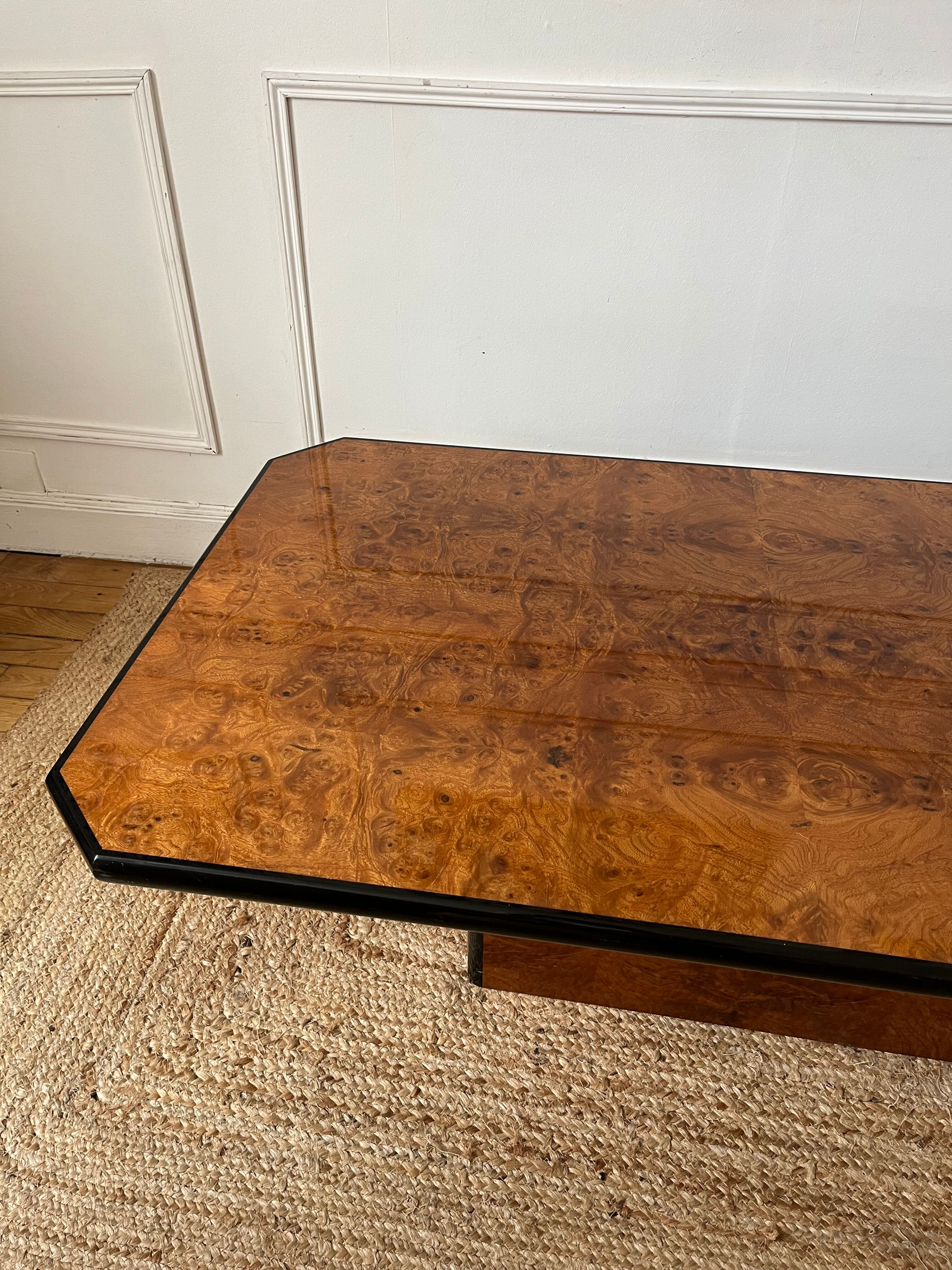 Table basse en loupe d’orme, 1970