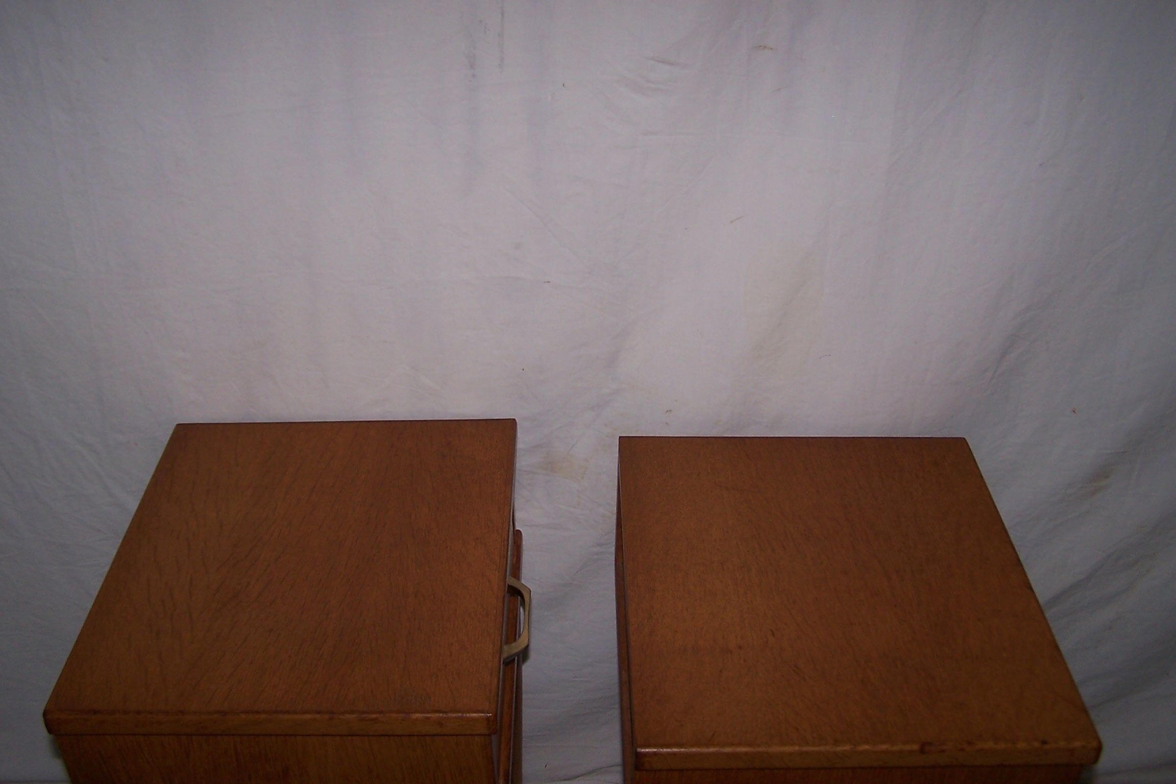 2 bedside table; extra furniture years 50