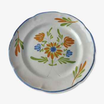 Ancienne assiette décor fleurs, en céramique de Auvillar, 18-19ème