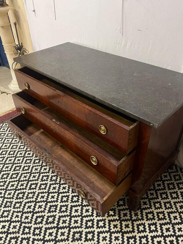 Commode Empire, époque début du XIXe siècle en bois de placage acajou