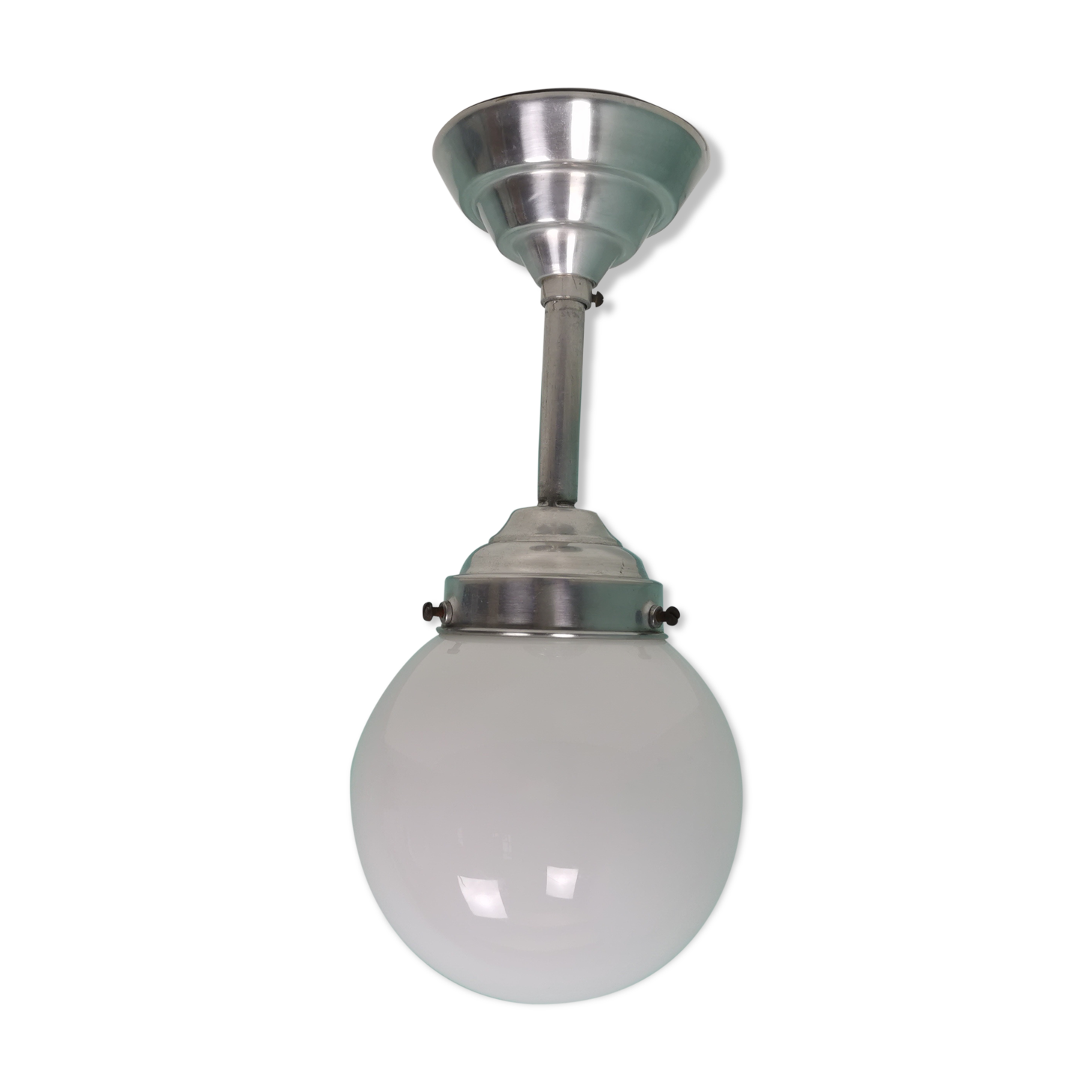 Opaline ball ceiling