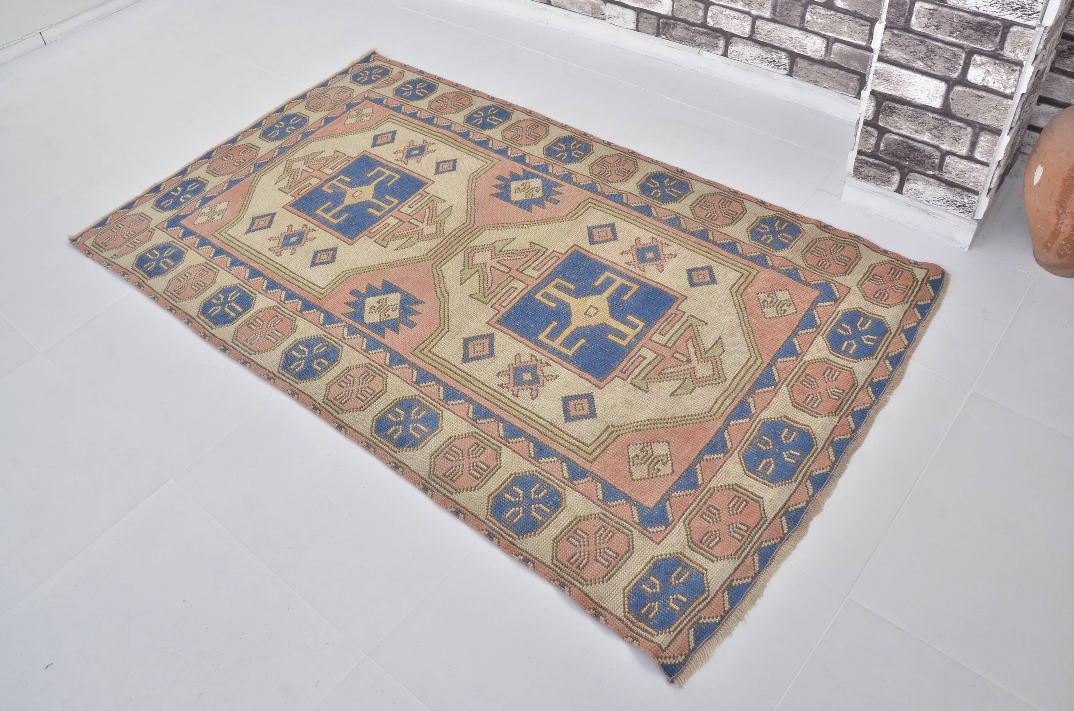 Tapis Oushak noué à la main